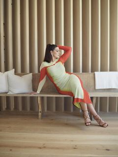 Ashley Graham feet photo thumbnail