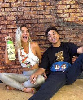 Lele Pons feet photo thumbnail