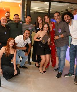 Larissa Manoela feet photo thumbnail