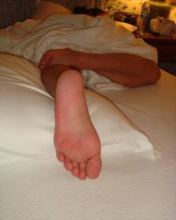 Franciely Freduzeski feet photo thumbnail