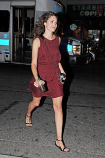 Emmy Rossum feet photo thumbnail