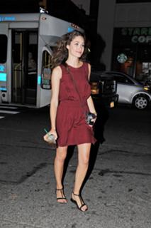 Emmy Rossum feet photo thumbnail