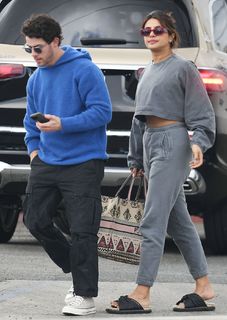 Priyanka Chopra Jonas feet photo thumbnail