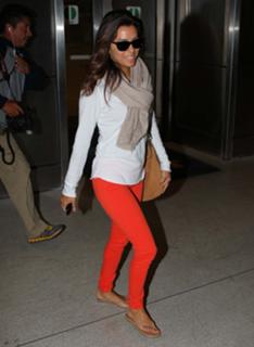Eva Longoria feet photo thumbnail