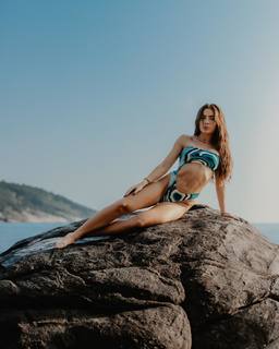 Jade Picon feet photo thumbnail