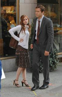 Isla Fisher feet photo thumbnail