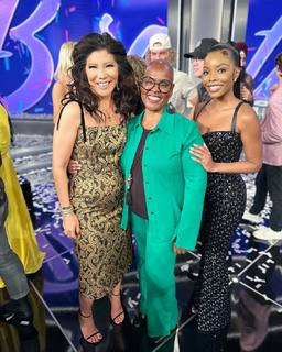 Julie Chen Moonves feet photo 3