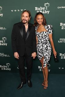 Zoe Saldana feet photo thumbnail