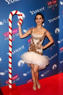 Katy Perry feet photo thumbnail