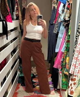 Busy Philipps feet photo thumbnail