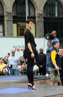 Rihanna feet photo thumbnail
