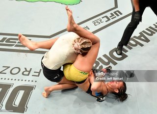 Paige VanZant feet photo thumbnail