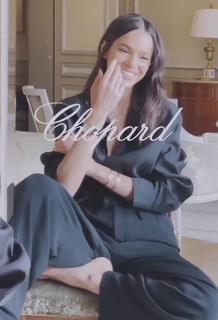 Bruna Marquezine feet photo thumbnail