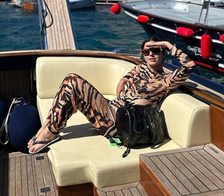 Giovanna Lancellotti feet photo thumbnail