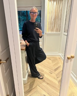 Gwyneth Paltrow feet photo thumbnail