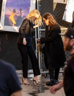 Emma Stone feet photo thumbnail