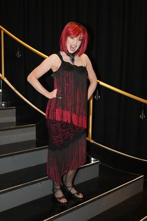 Alyson Hannigan feet photo thumbnail