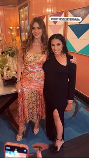 Sofía Vergara feet photo thumbnail