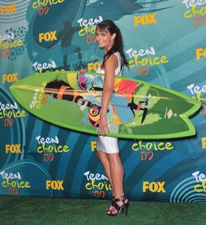 Jordana Brewster feet photo thumbnail