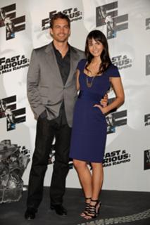 Jordana Brewster feet photo thumbnail