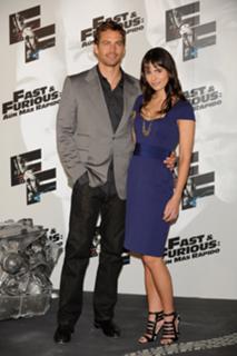 Jordana Brewster feet photo thumbnail