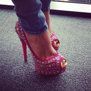 Rocsi Diaz feet photo thumbnail