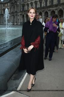 Leighton Meester feet photo thumbnail