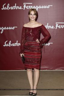 Leighton Meester feet photo thumbnail