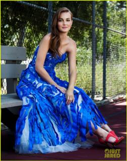 Leighton Meester feet photo thumbnail