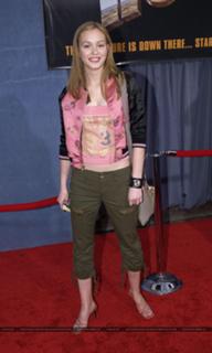 Leighton Meester feet photo thumbnail