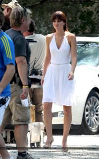 Leighton Meester feet photo thumbnail