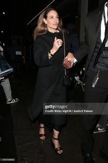 Claire Forlani feet photo 1