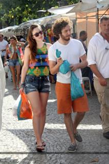 Leighton Meester feet photo thumbnail
