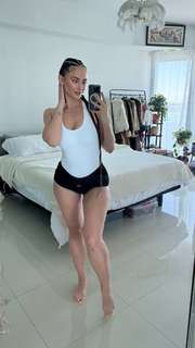 Julieanna Marie Goddard feet photo thumbnail