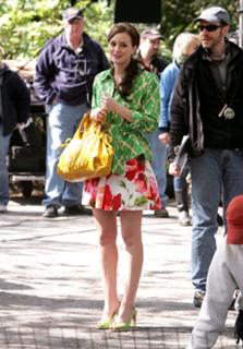 Leighton Meester feet photo thumbnail