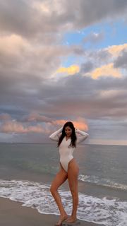 Jen Selter feet photo thumbnail