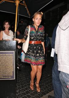 Busy Philipps feet photo thumbnail