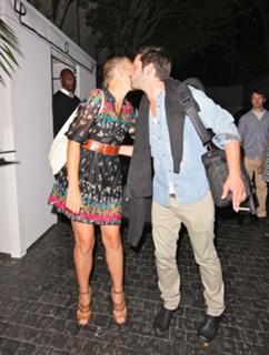 Busy Philipps feet photo thumbnail