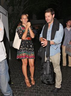 Busy Philipps feet photo thumbnail