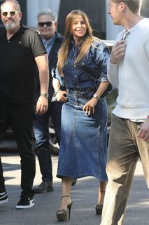 Sofía Vergara feet photo thumbnail