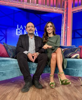 Caterina Balivo feet photo thumbnail