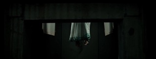 Deepika Padukone feet photo thumbnail