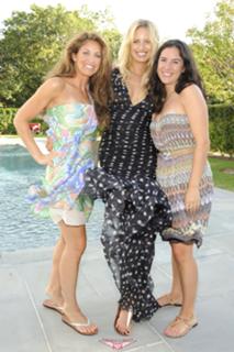 Karolina Kurkova feet photo thumbnail