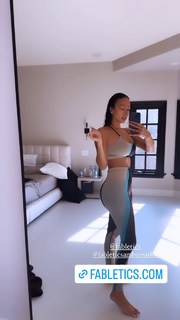 Draya Michele feet photo thumbnail