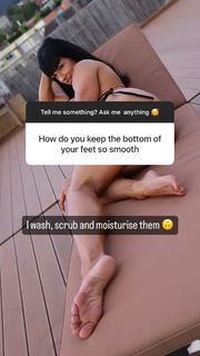 Cindy Landolt feet photo thumbnail