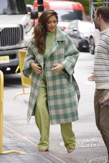 Minka Kelly feet photo thumbnail