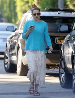 Kate Hudson feet photo thumbnail