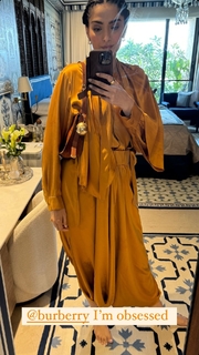 Sonam Kapoor feet photo thumbnail
