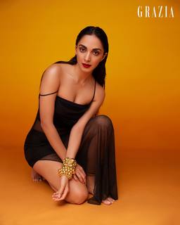 Kiara Advani feet photo thumbnail