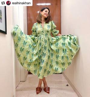 Hina Khan feet photo thumbnail